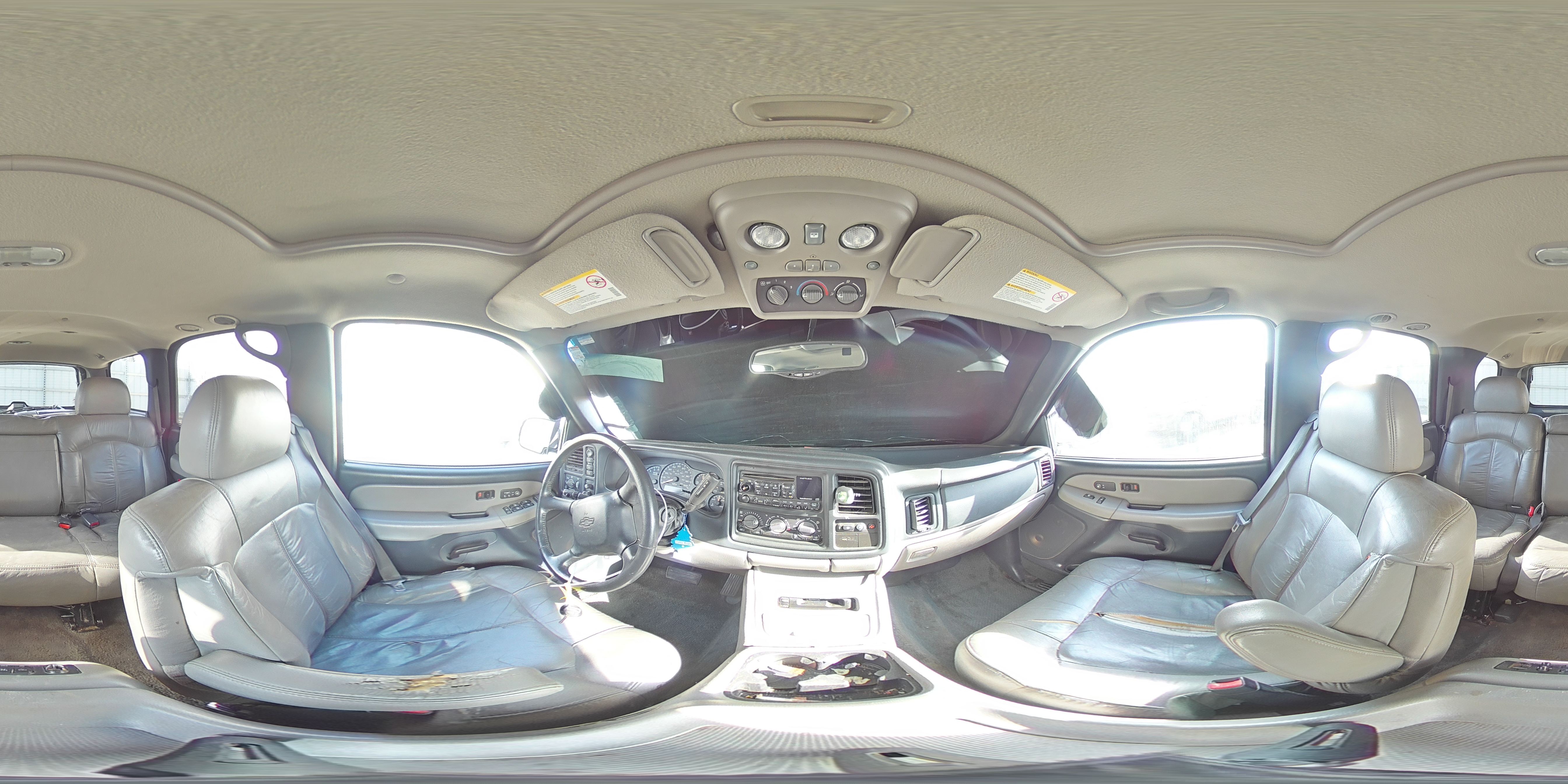 2002 Chevrolet Tahoe - Image 14