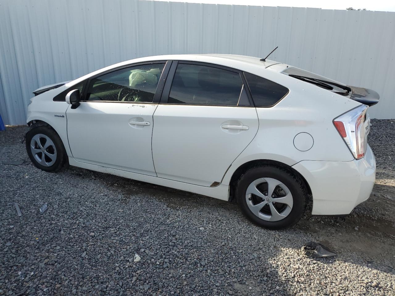 2012 Toyota Prius - Image 2