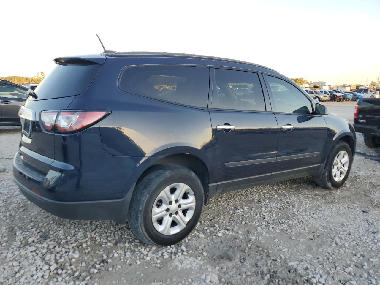 2017 Chevrolet Traverse - Image 3