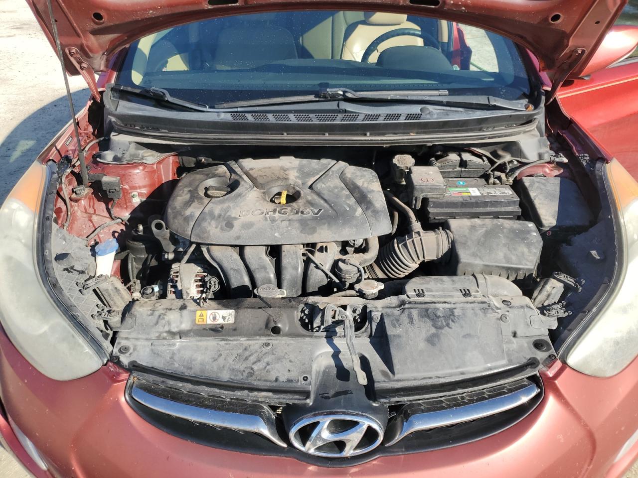 2013 Hyundai Elantra - Image 11