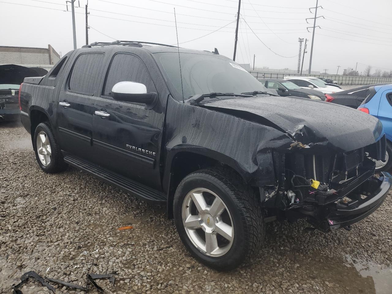 2012 Chevrolet Avalanche - Image 4