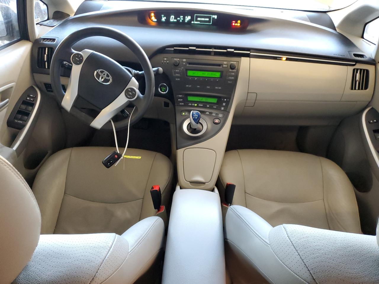 2011 Toyota Prius - Image 8