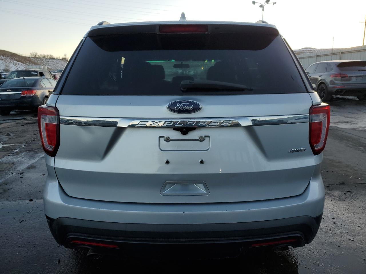 2017 Ford Explorer - Image 6