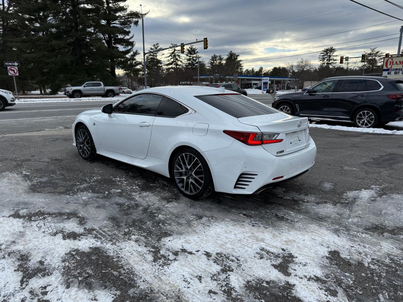 VIN JTHSM5BC0H5003866 2017 LEXUS RC300 no.3