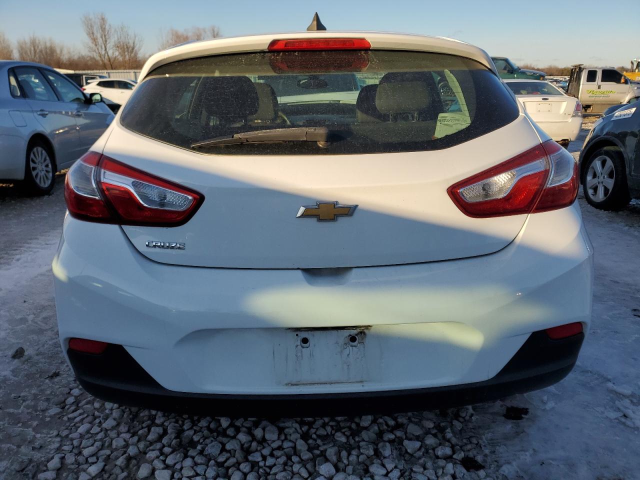 2019 Chevrolet Cruze - Image 6
