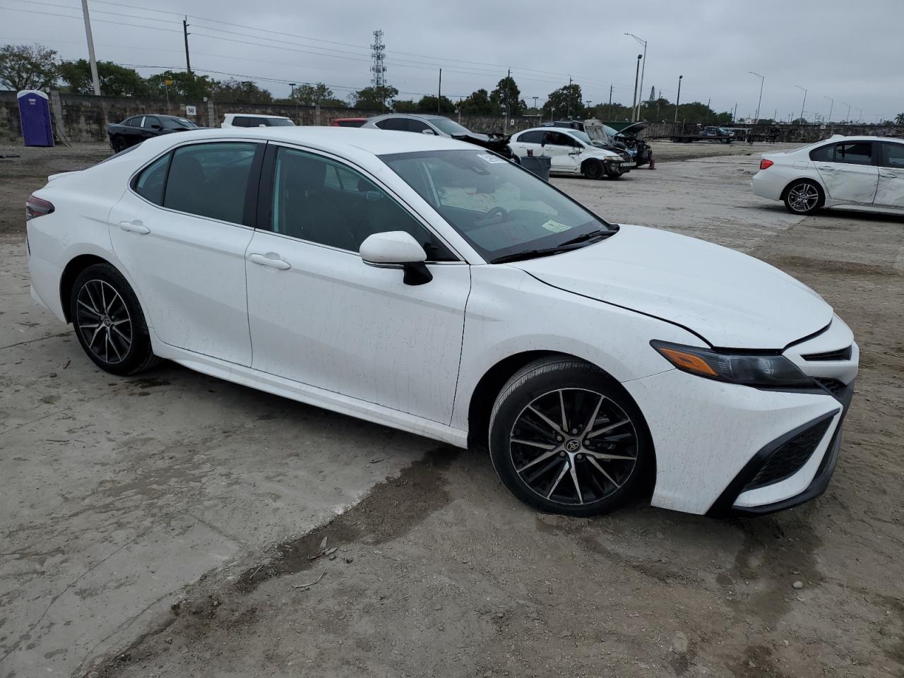 2024 Toyota Camry - Image 4
