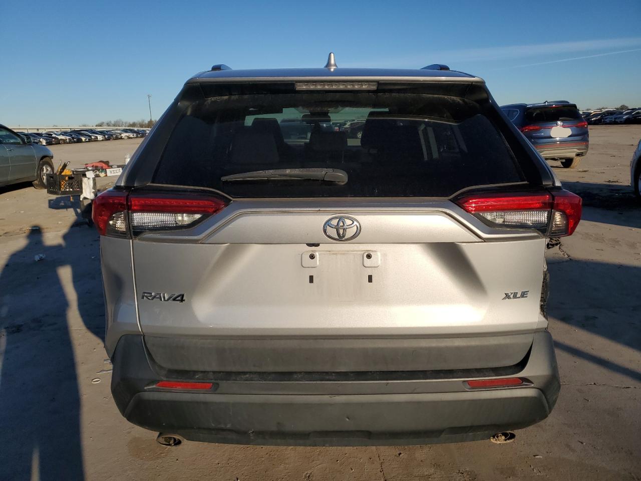 2019 Toyota RAV 4 - Image 6