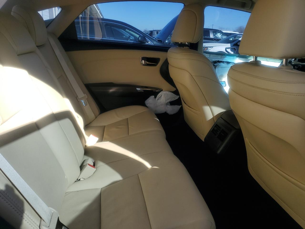 2016 Toyota Avalon - Image 10