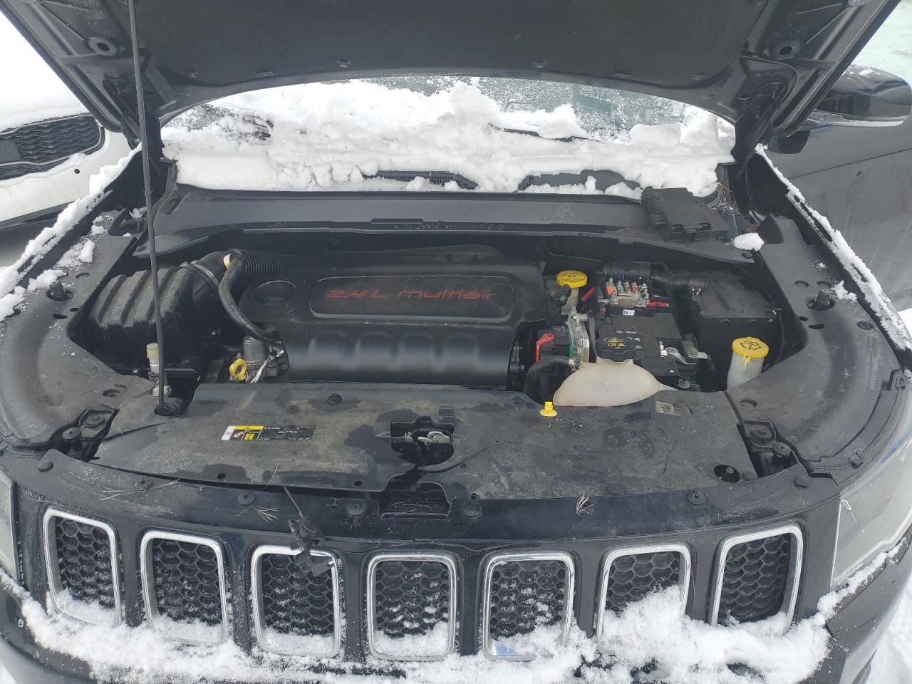 2017 Jeep Compass - Image 12