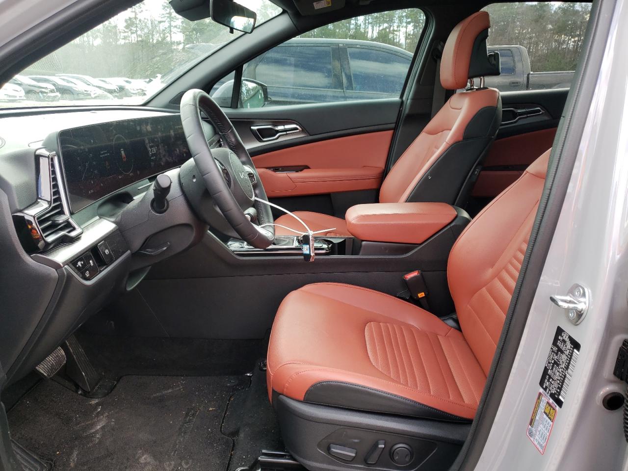 2024 Kia Sportage - Image 7