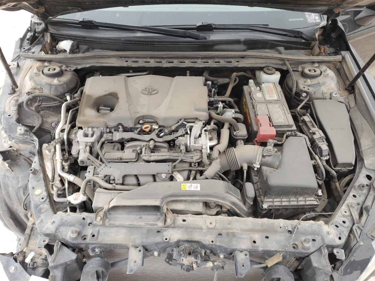 2019 Toyota Camry - Image 11