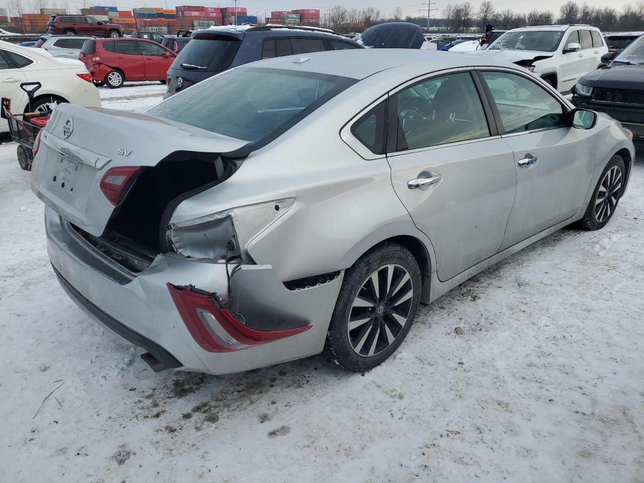2018 Nissan Altima - Image 3
