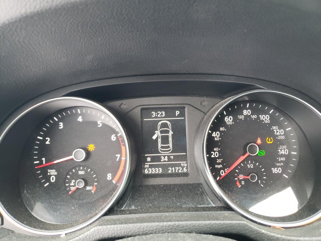 2017 Volkswagen Passat - Image 9