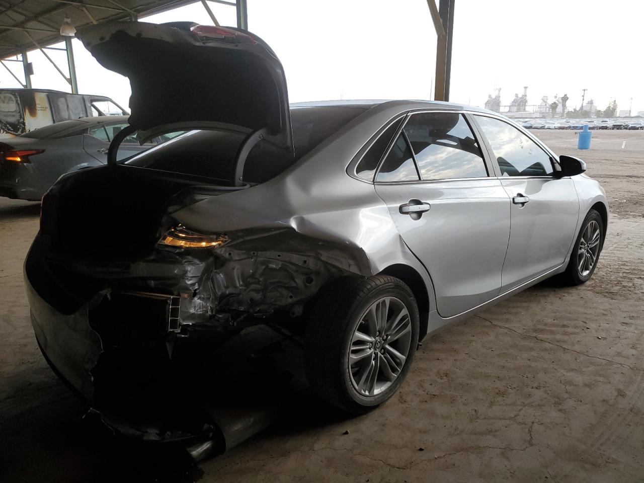 2016 Toyota Camry - Image 3