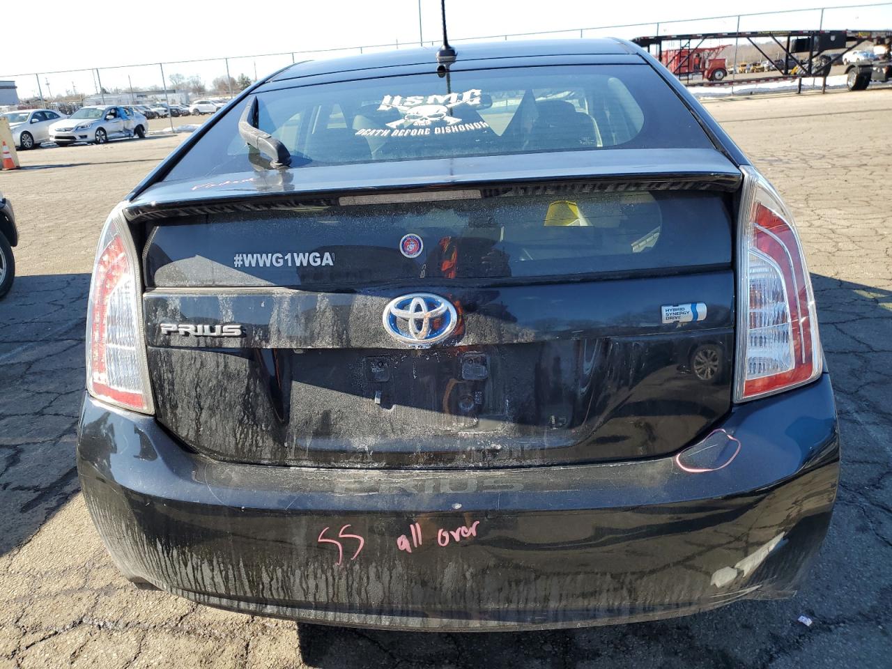 2012 Toyota Prius - Image 6