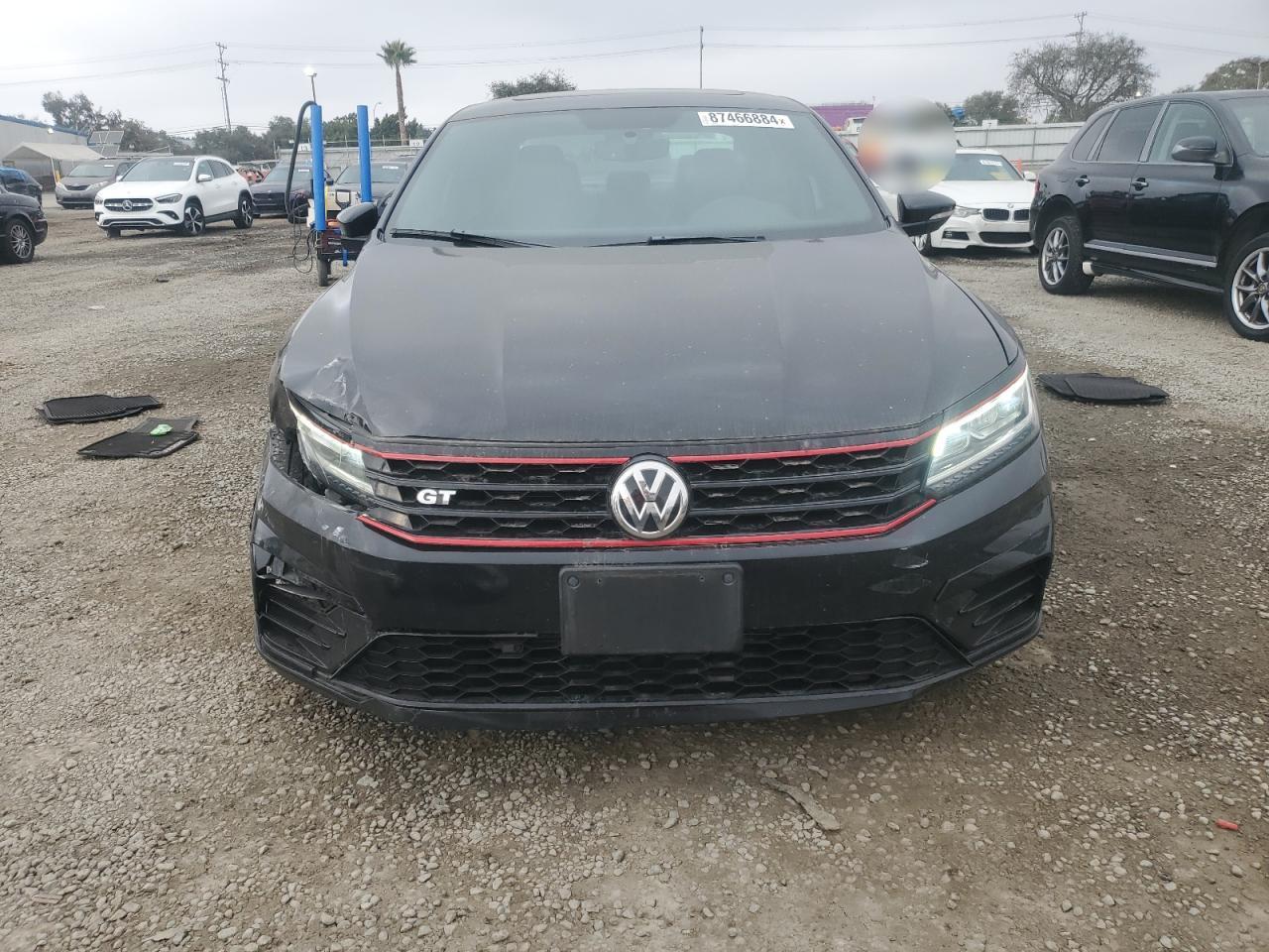 VIN 1VWJM7A33JC039527 2018 VOLKSWAGEN PASSAT no.5