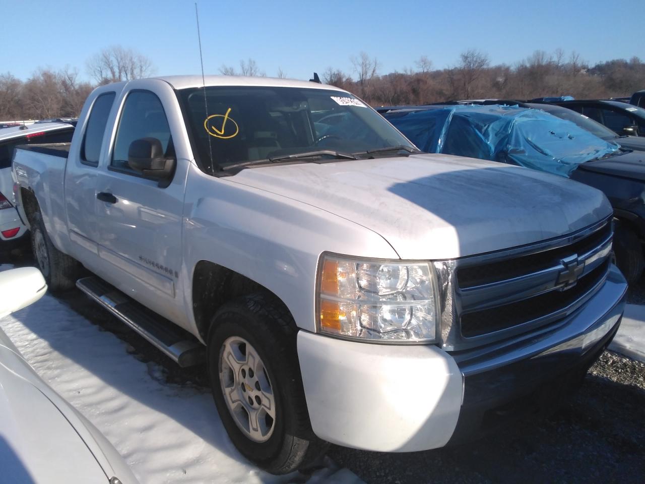 2008 Chevrolet Silverado - Image 4