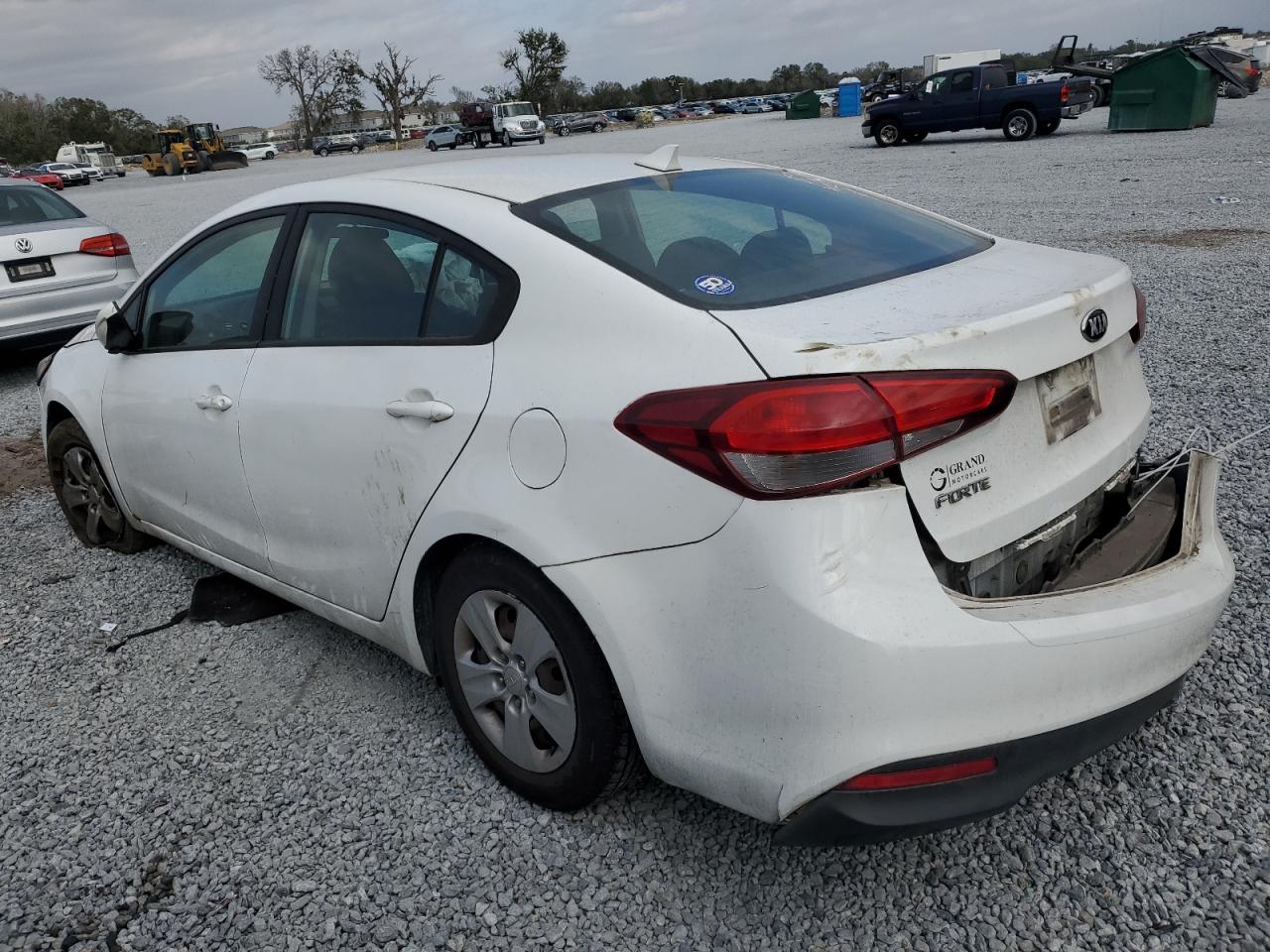 2018 Kia Forte - Image 2