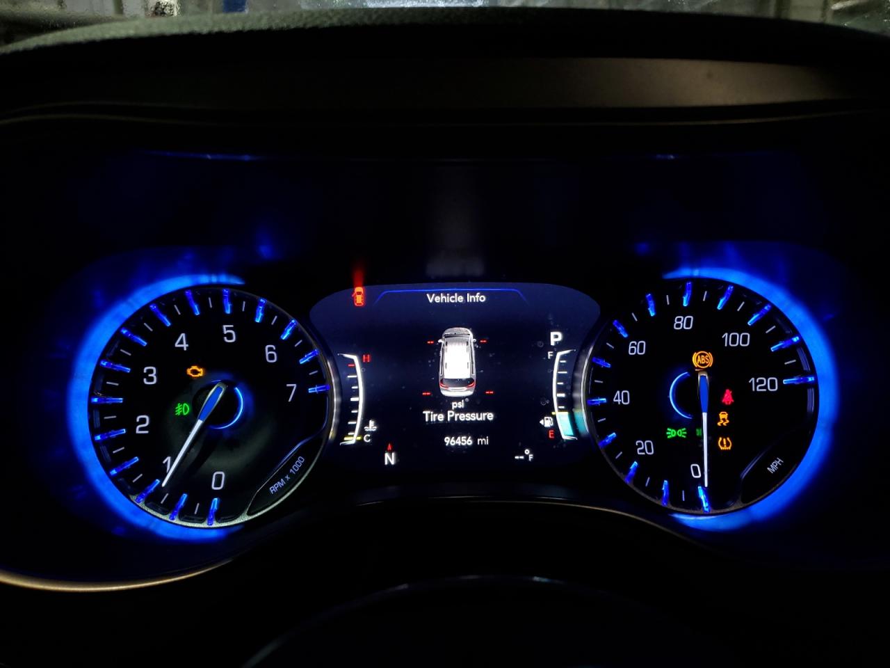 2019 Chrysler Pacifica - Image 9