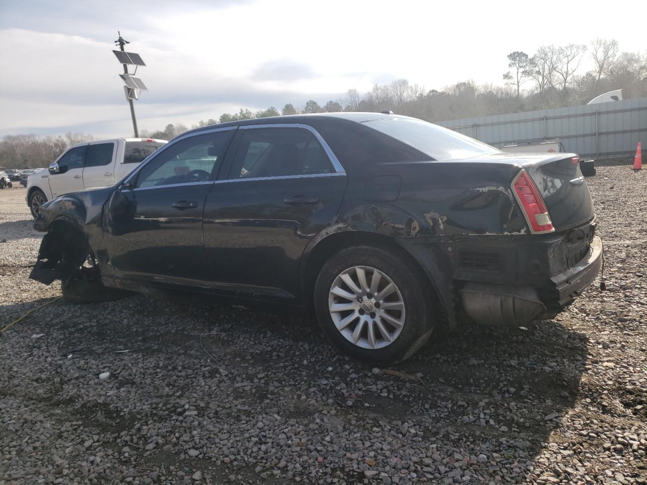 2014 Chrysler 300 - Image 2