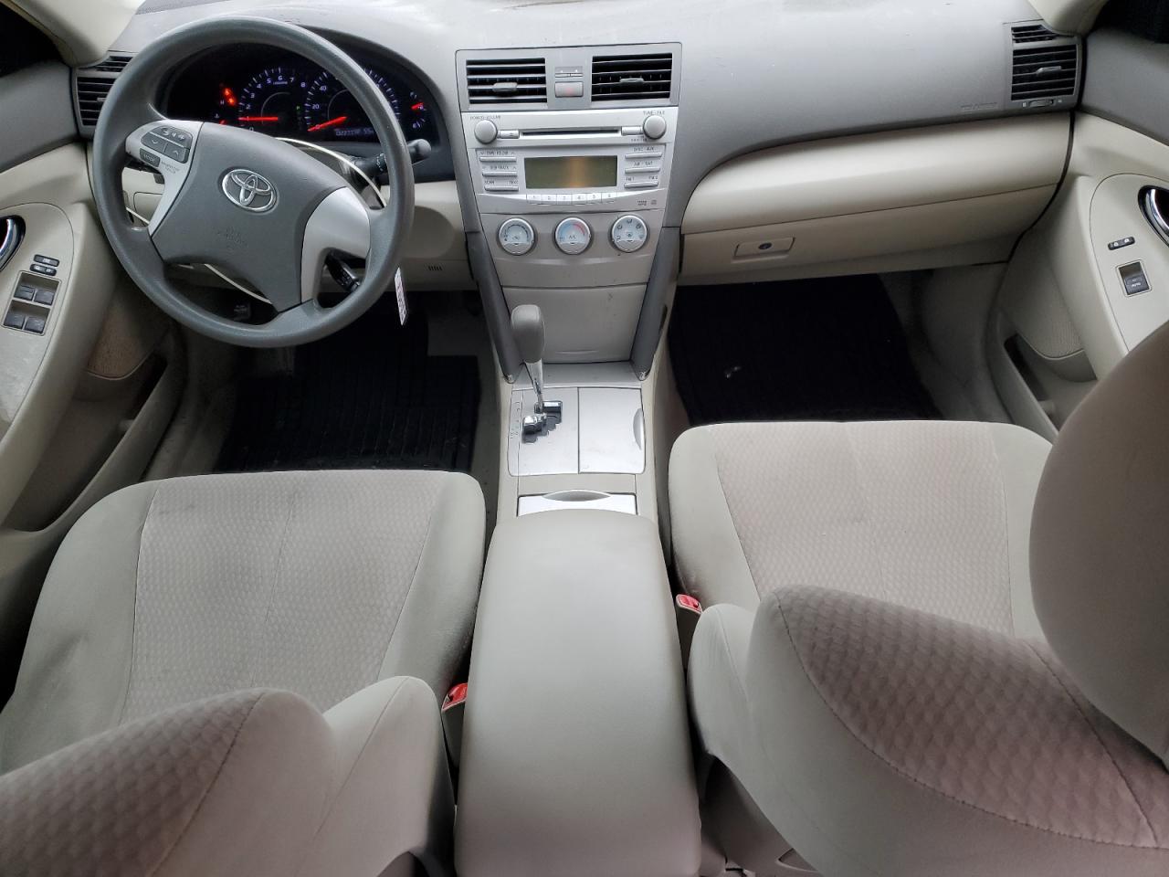2011 Toyota Camry - Image 8