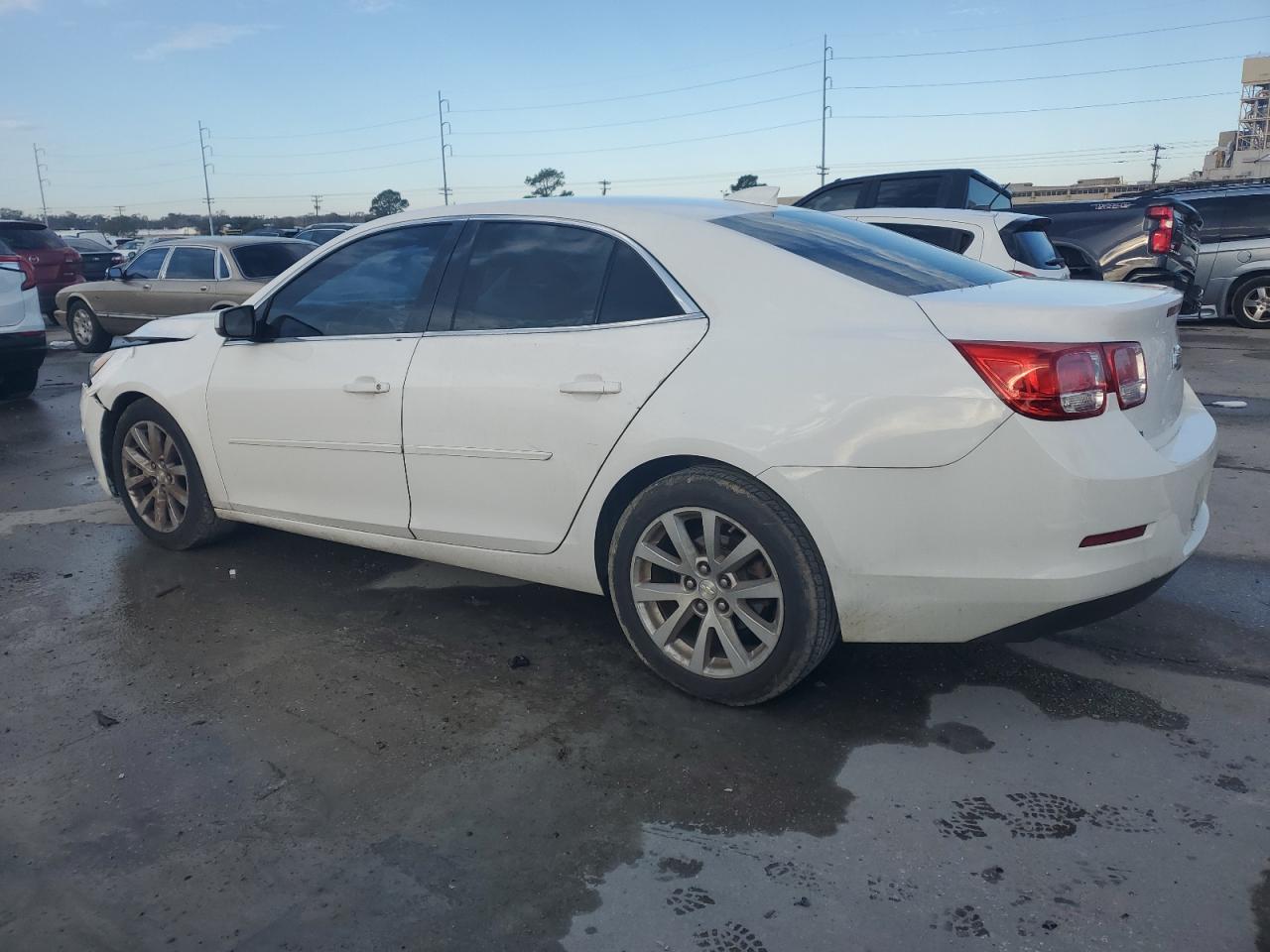 2015 Chevrolet Malibu - Image 2
