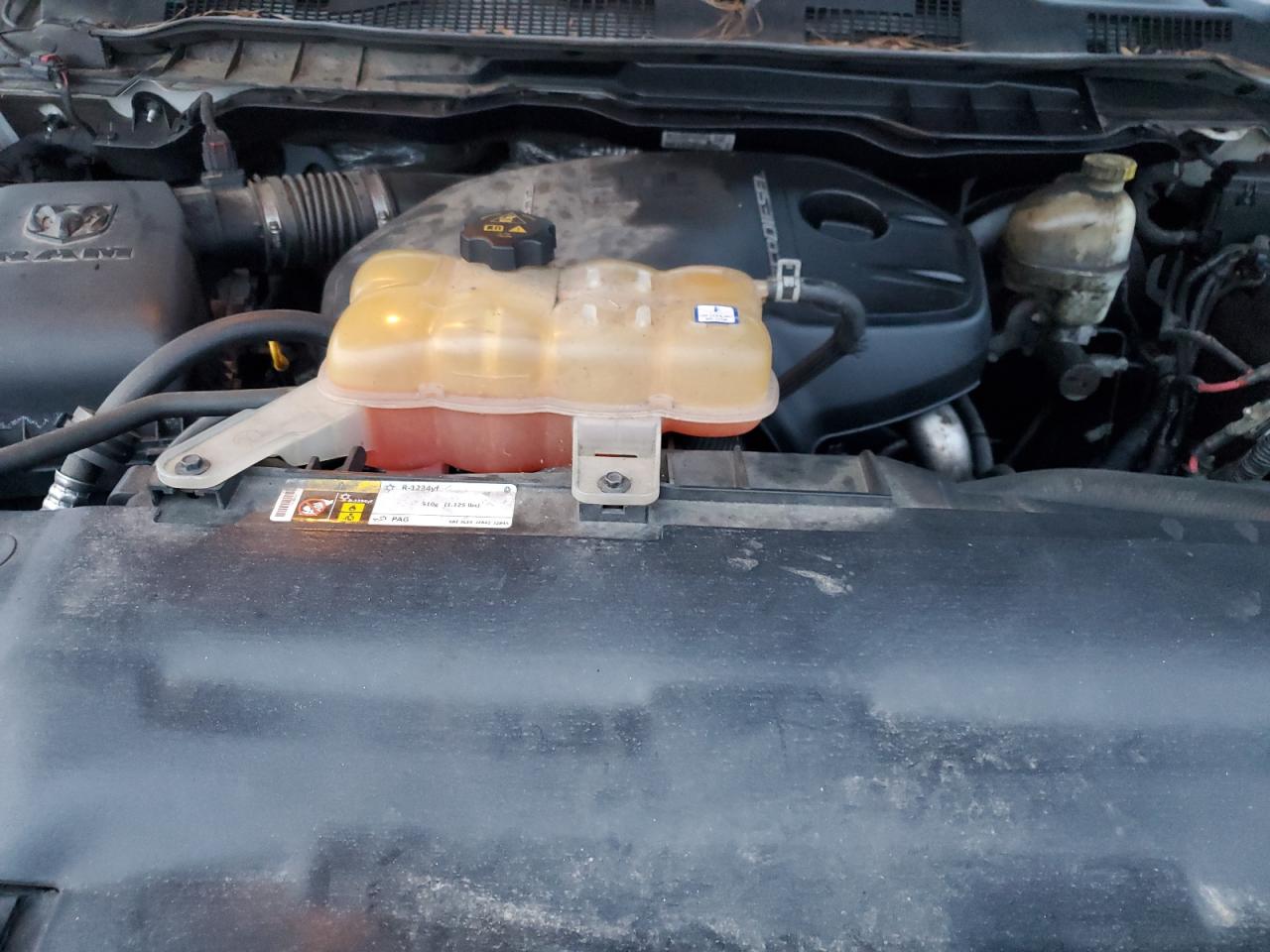 2015 RAM 1500 - Image 11