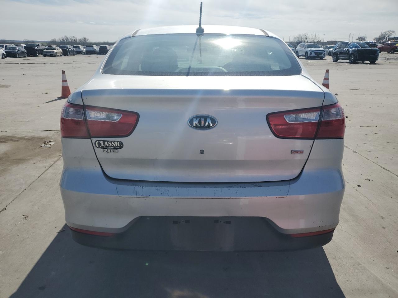 2016 Kia Rio - Image 6