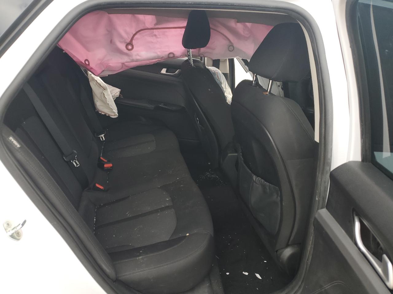 2021 Kia K5 - Image 10