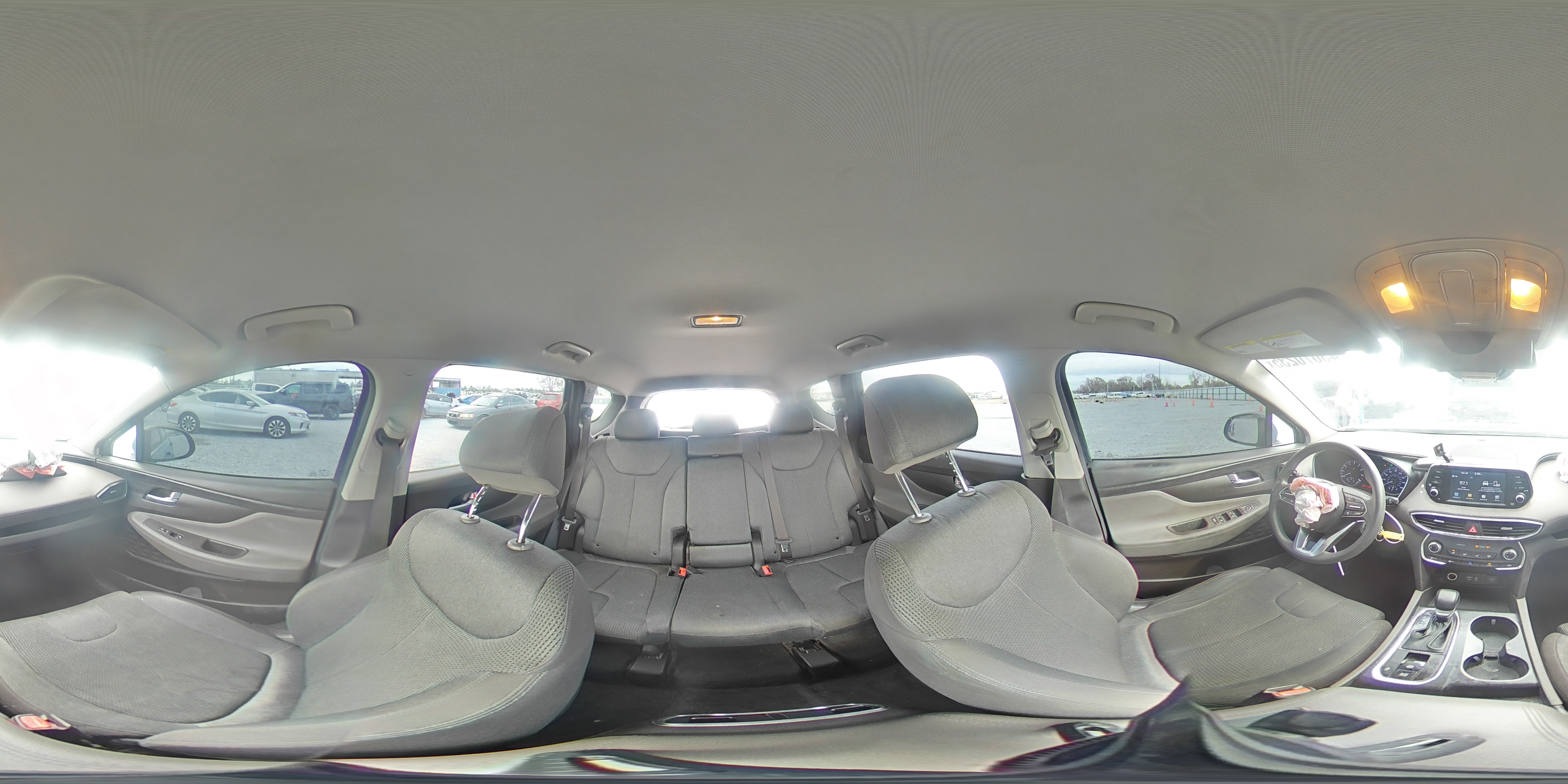 2019 Hyundai Santa Fe - Image 14