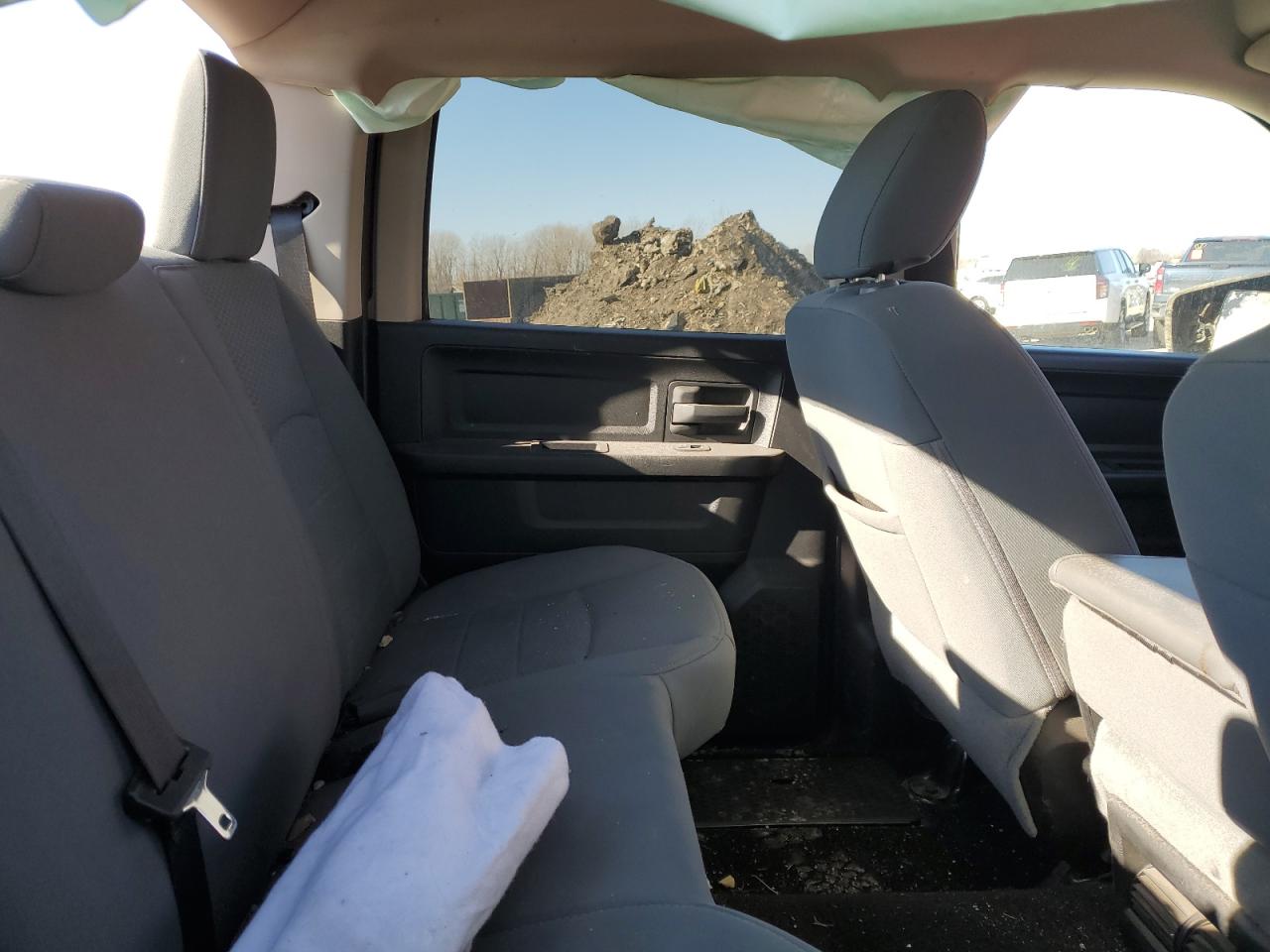 2013 RAM 1500 - Image 10