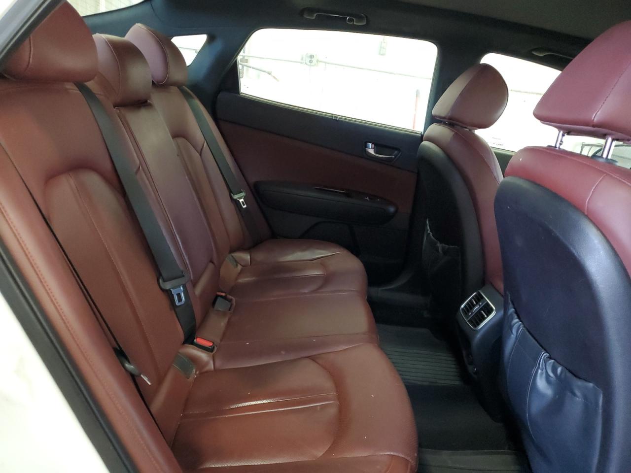 2016 Kia Optima - Image 10