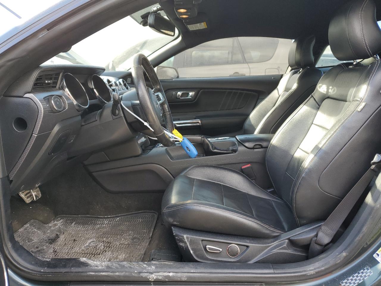 2016 Ford Mustang - Image 7