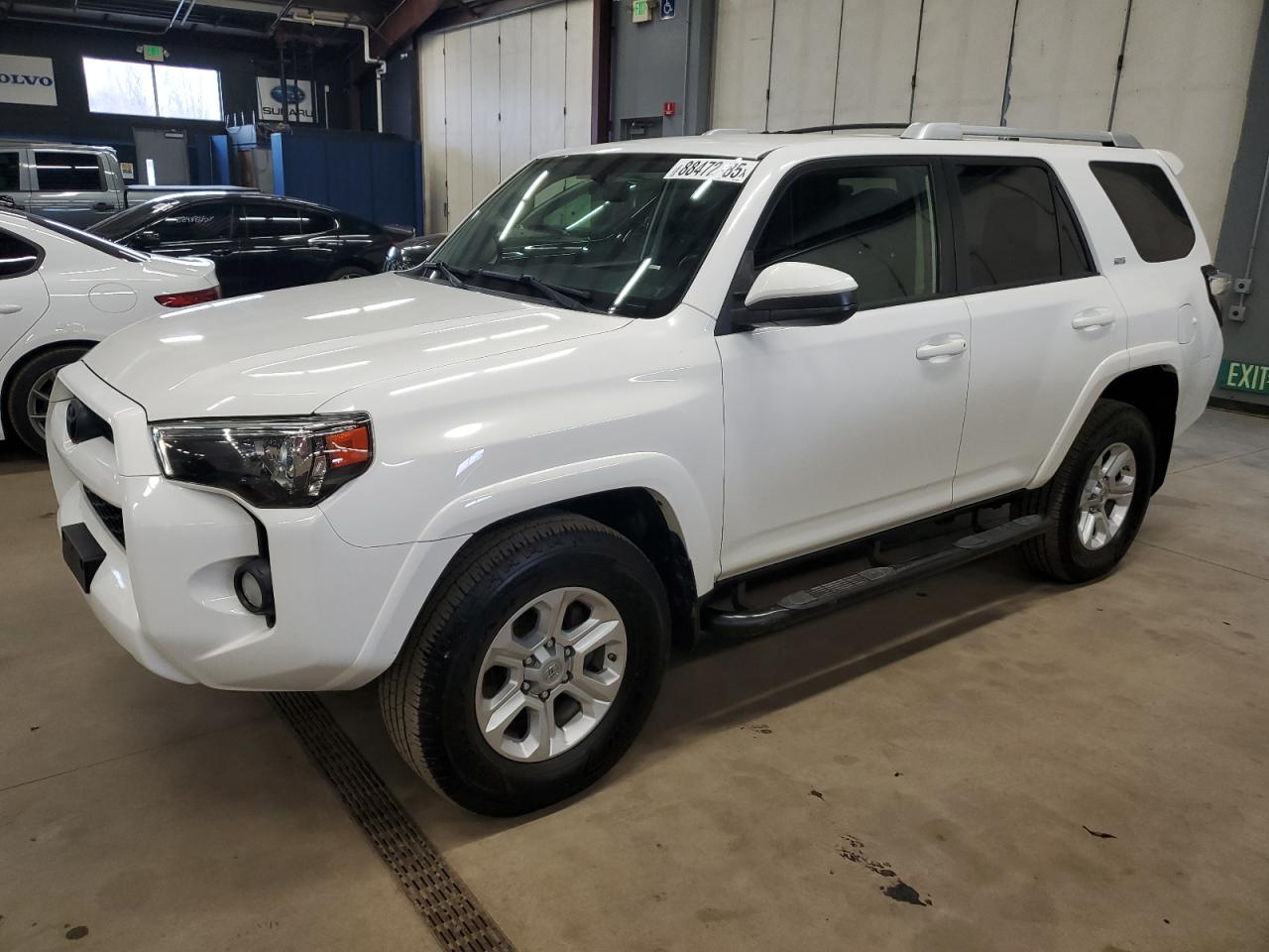 VIN JTEBU5JR1G5285940 2016 TOYOTA 4RUNNER no.1