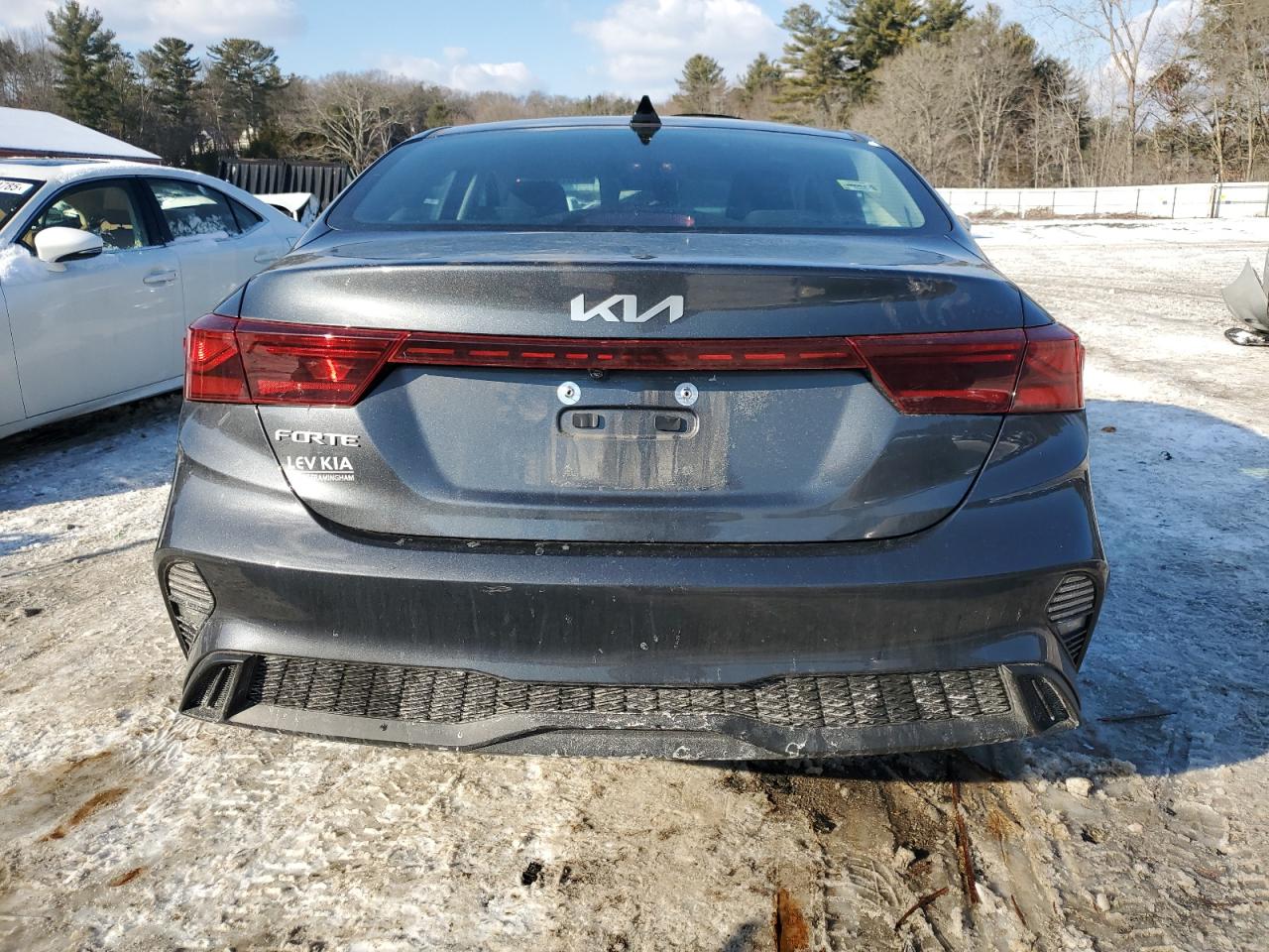 2023 Kia Forte - Image 6