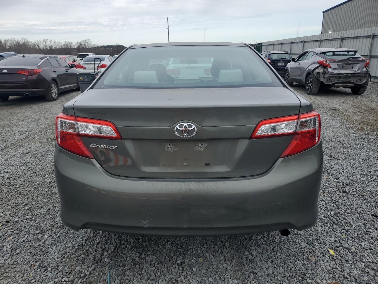 2012 Toyota Camry - Image 6