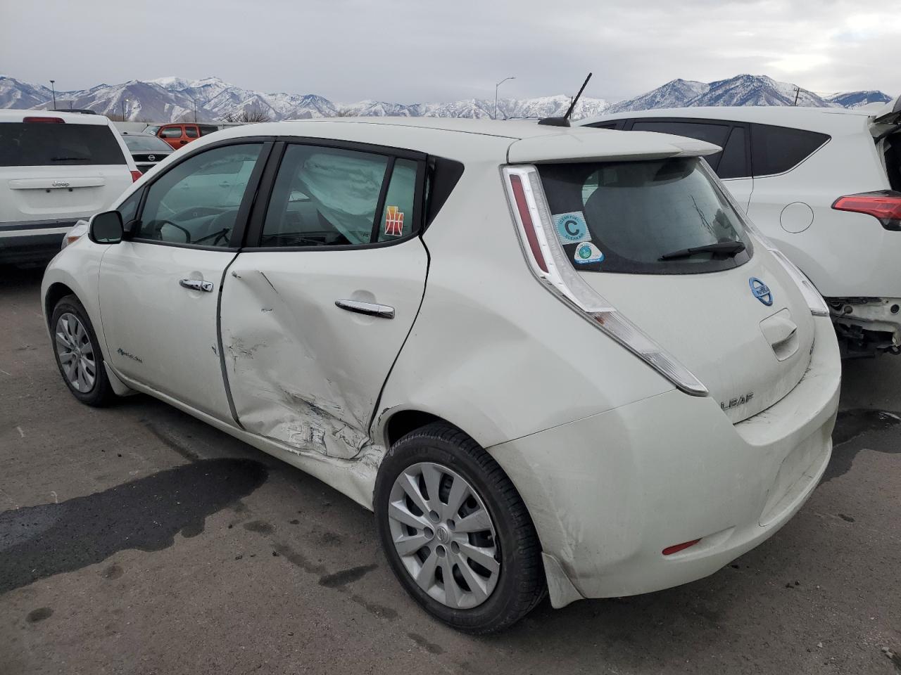 2016 Nissan Leaf - Image 2