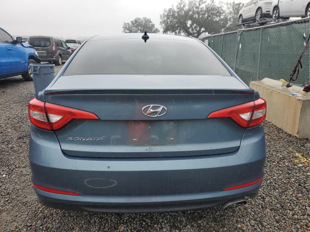 2017 Hyundai Sonata - Image 6