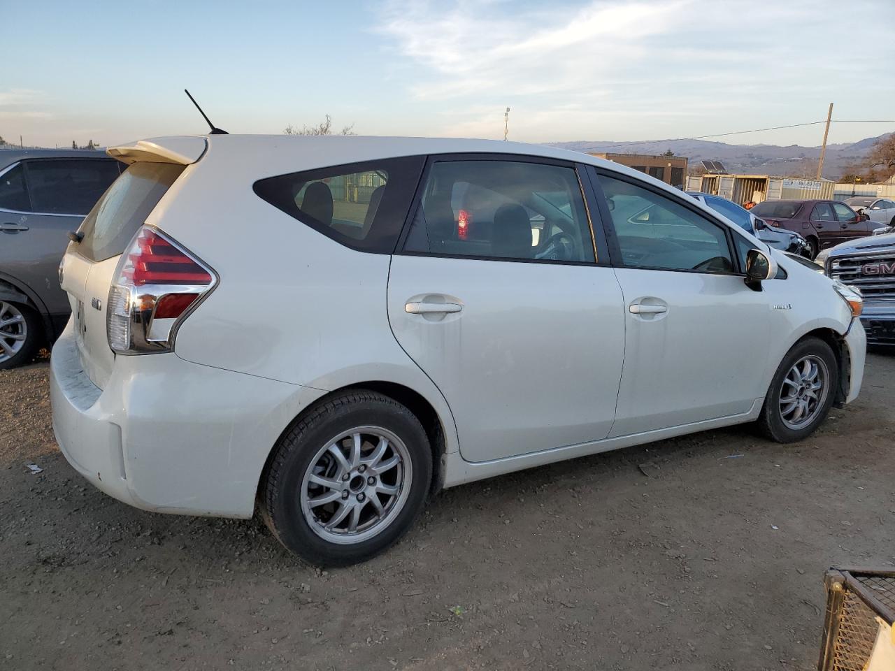 2017 Toyota Prius - Image 3