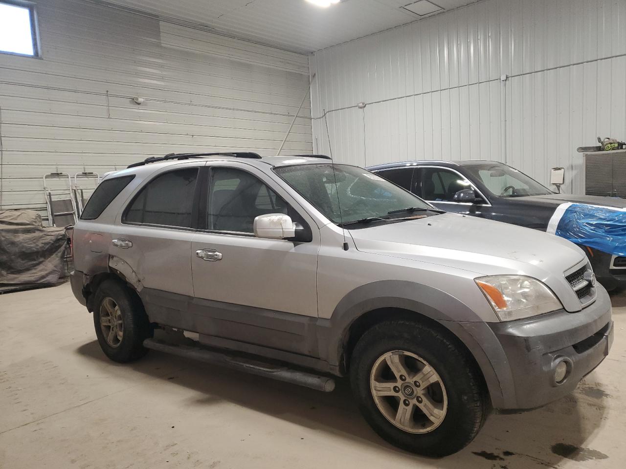 2005 Kia Sorento - Image 4