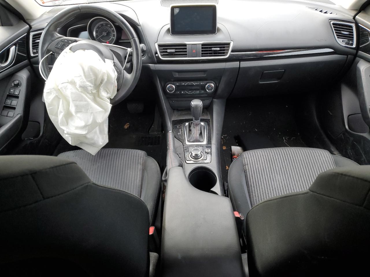 2016 Mazda 3 - Image 8