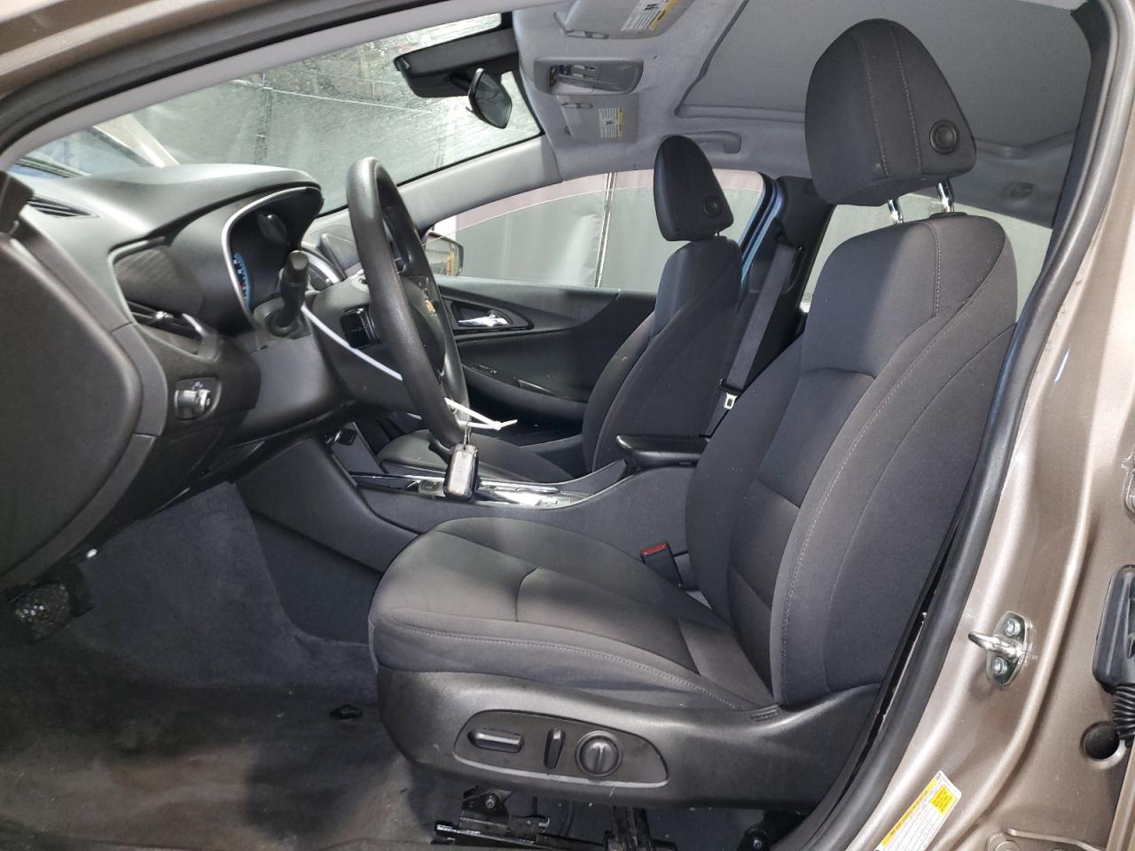 2023 Chevrolet Malibu - Image 7
