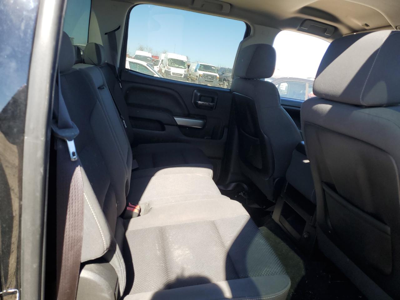 2014 Chevrolet Silverado - Image 10