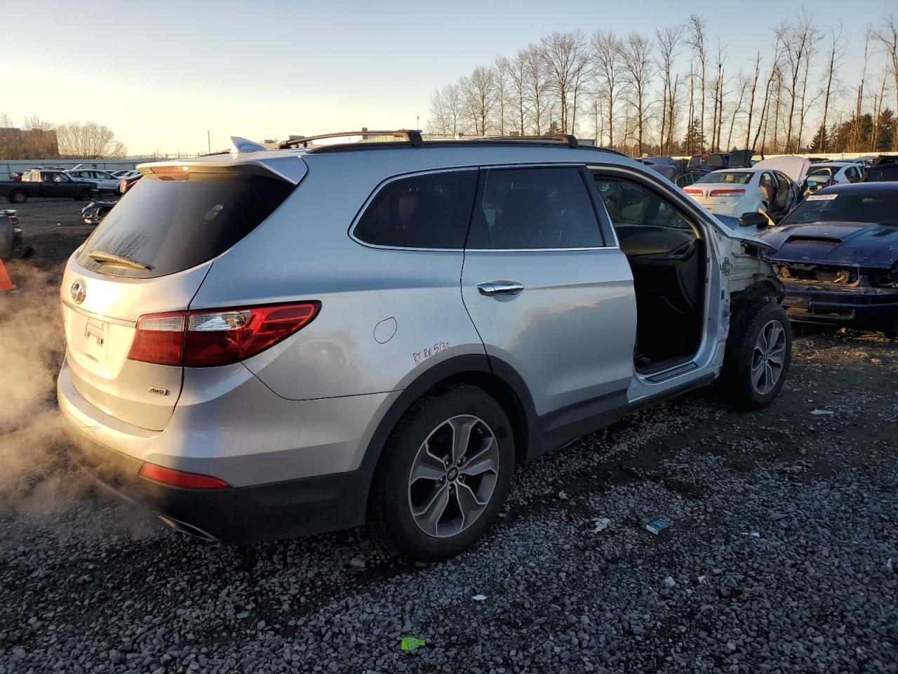 2013 Hyundai Santa Fe - Image 3