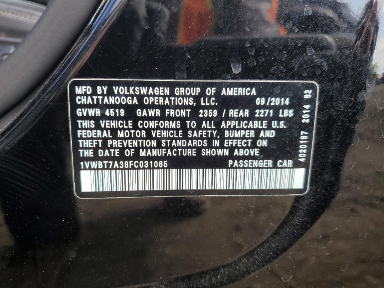 2015 Volkswagen Passat - Image 13