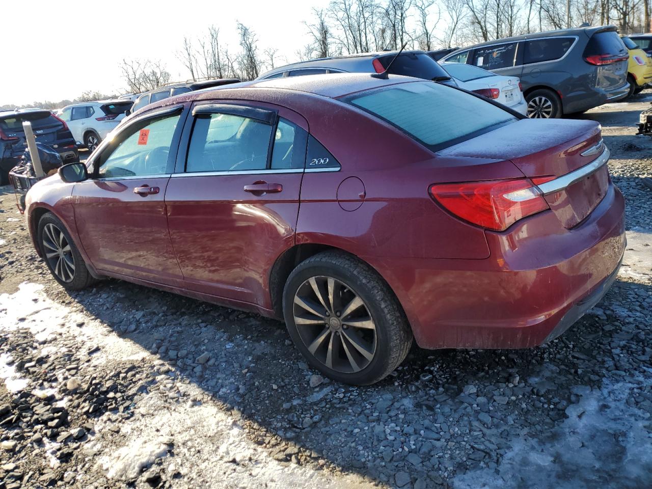 2013 Chrysler 200 - Image 2