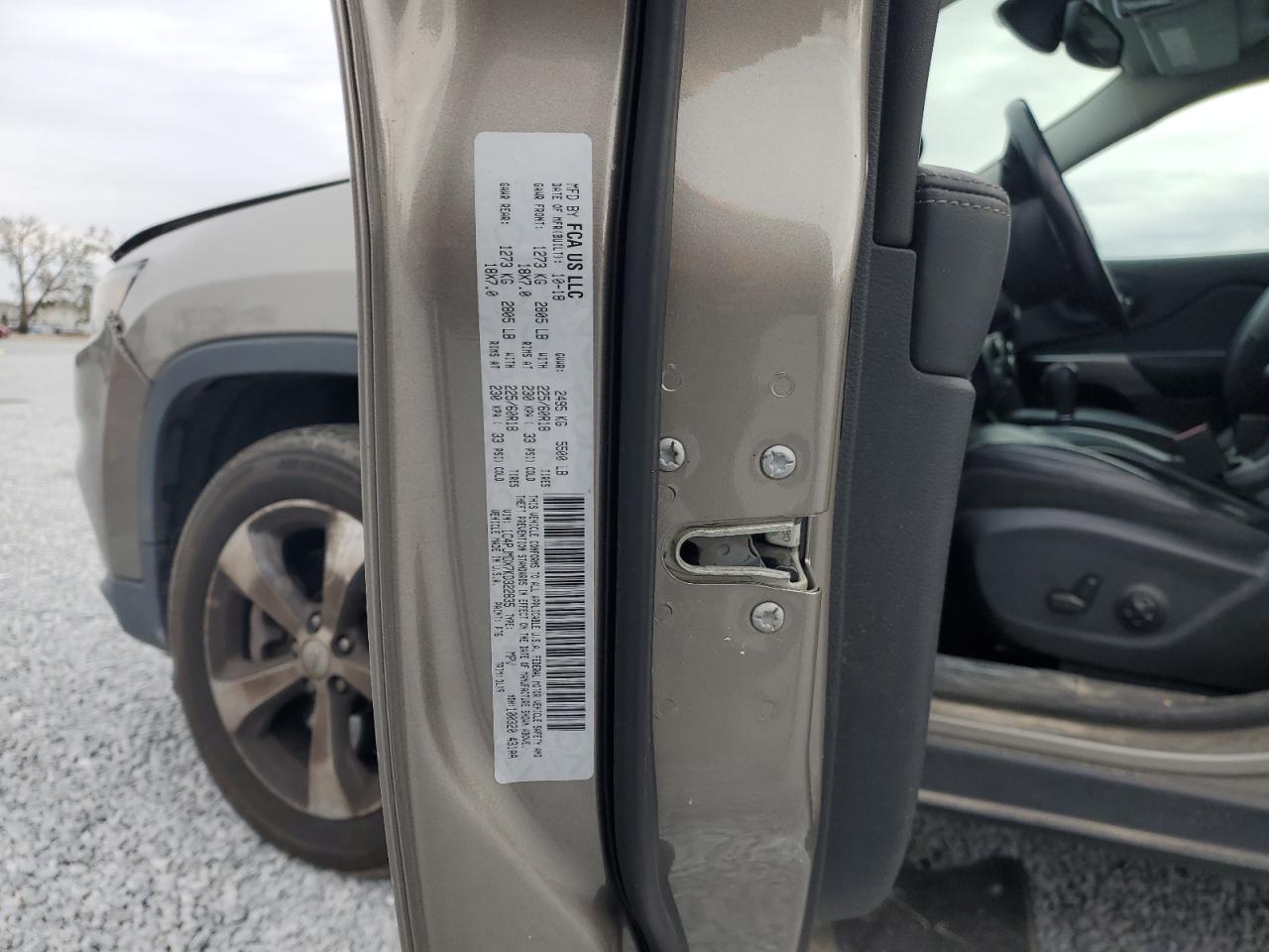 2019 Jeep Grand Cherokee - Image 15