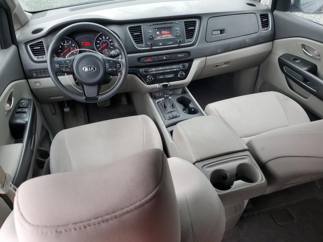 2015 Kia Sedona - Image 8