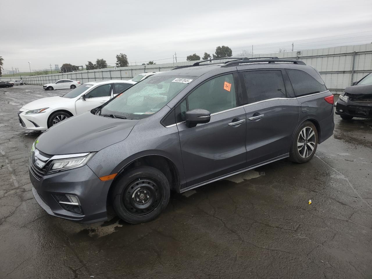 2018 Honda Odyssey - Image 1