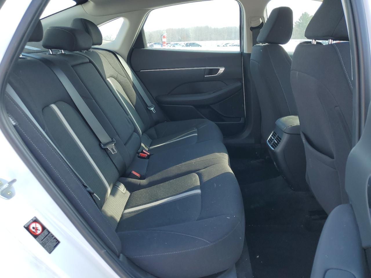 2022 Hyundai Sonata - Image 10